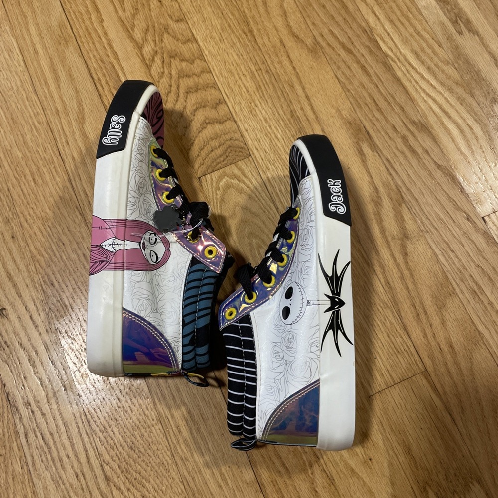 The Nightmare Before Christmas Womans 7 Sneakers Jack Skellington Ground Up